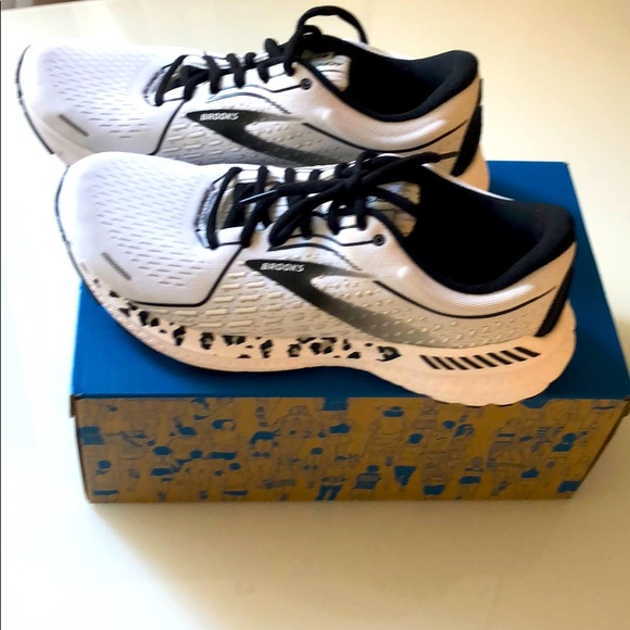 brooks adrenaline snow leopard